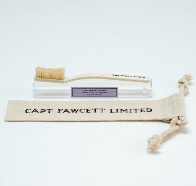 Zubná kefka Captain Fawcett