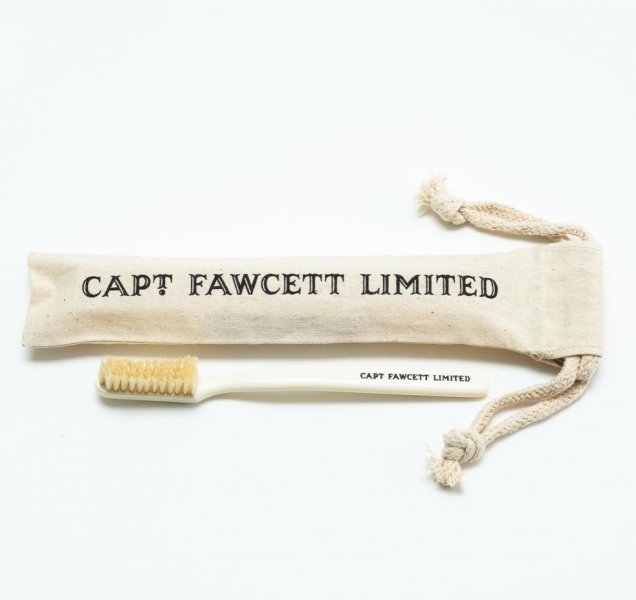 Zubná kefka Captain Fawcett 2